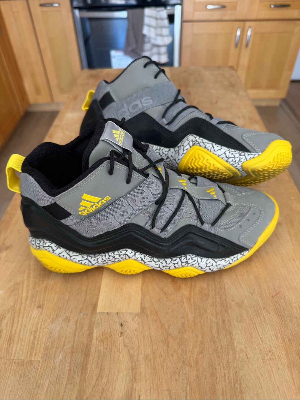 Adidas Top Ten 2000
